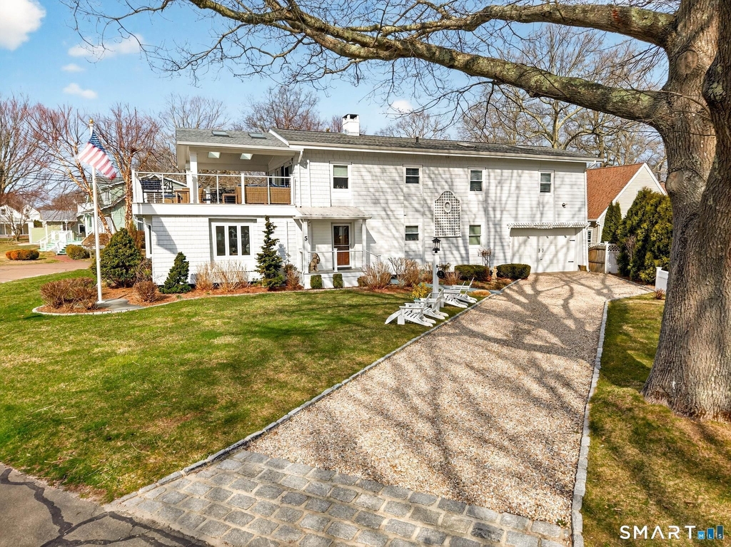5 Woodland Drive - Photo 1
