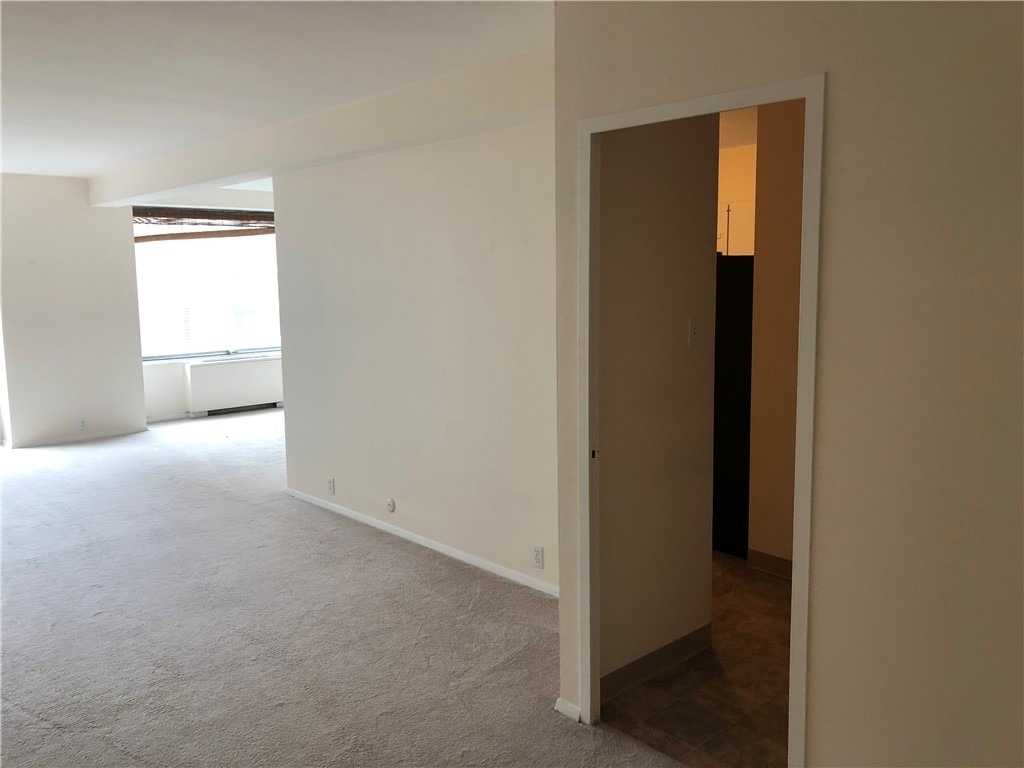 320 Fort Duquesne Blvd - Photo 8