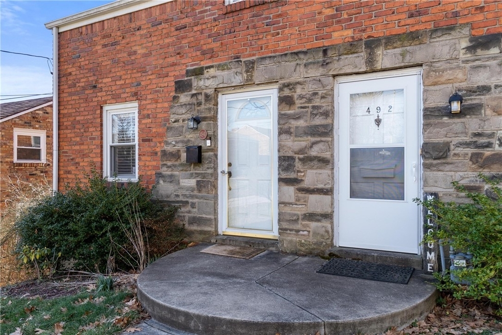 494 Serpentine Drive - Photo 4