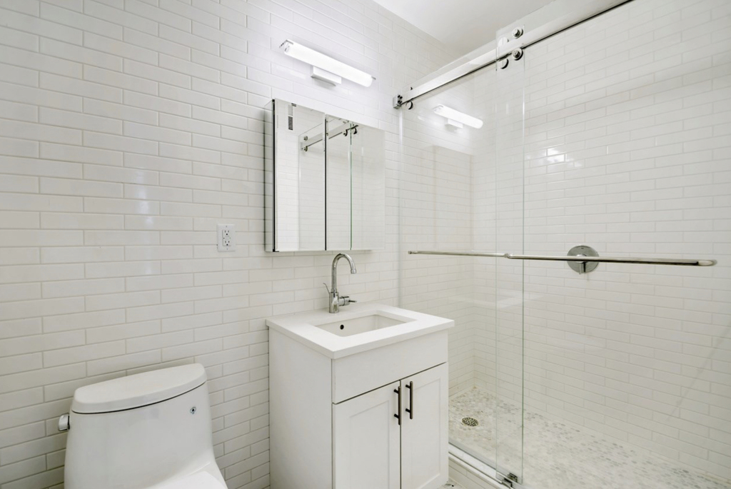  West 45th Street - Photo 5