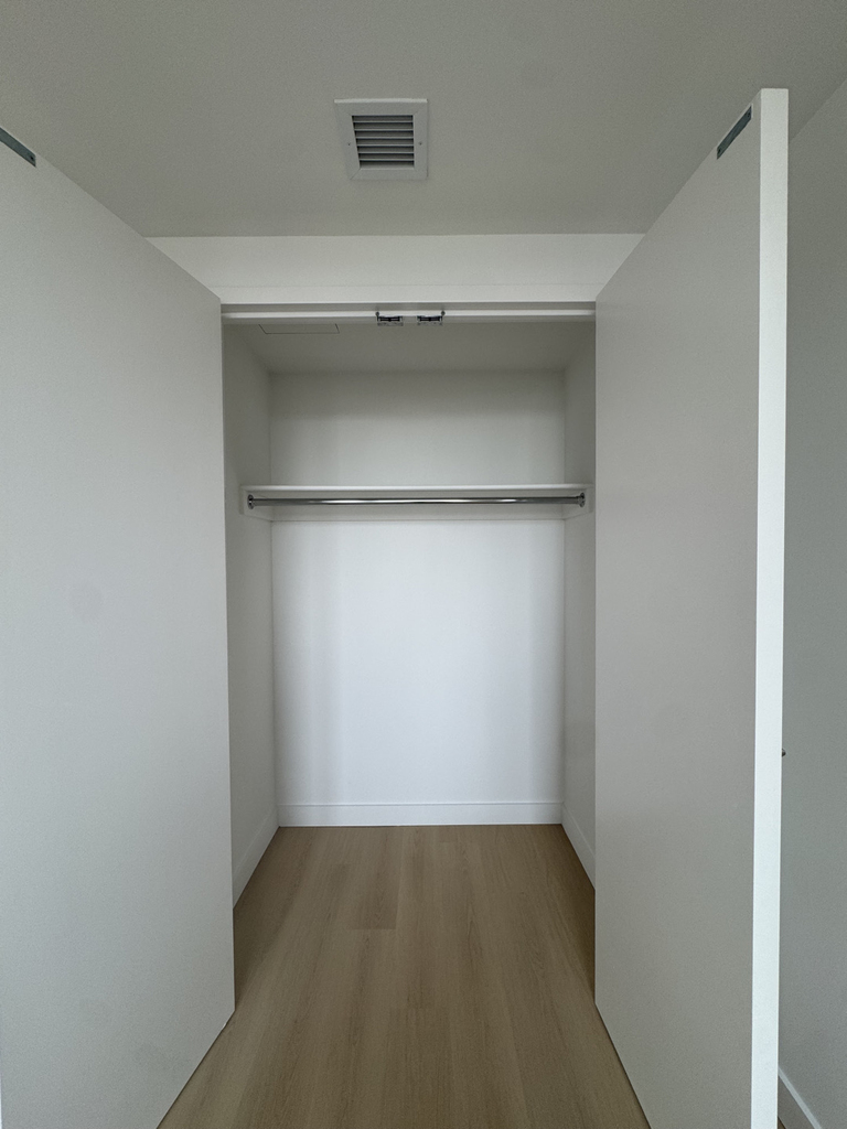 18 India Street - Photo 5