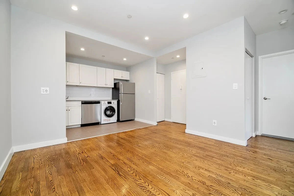 152 Ludlow Street - Photo 0