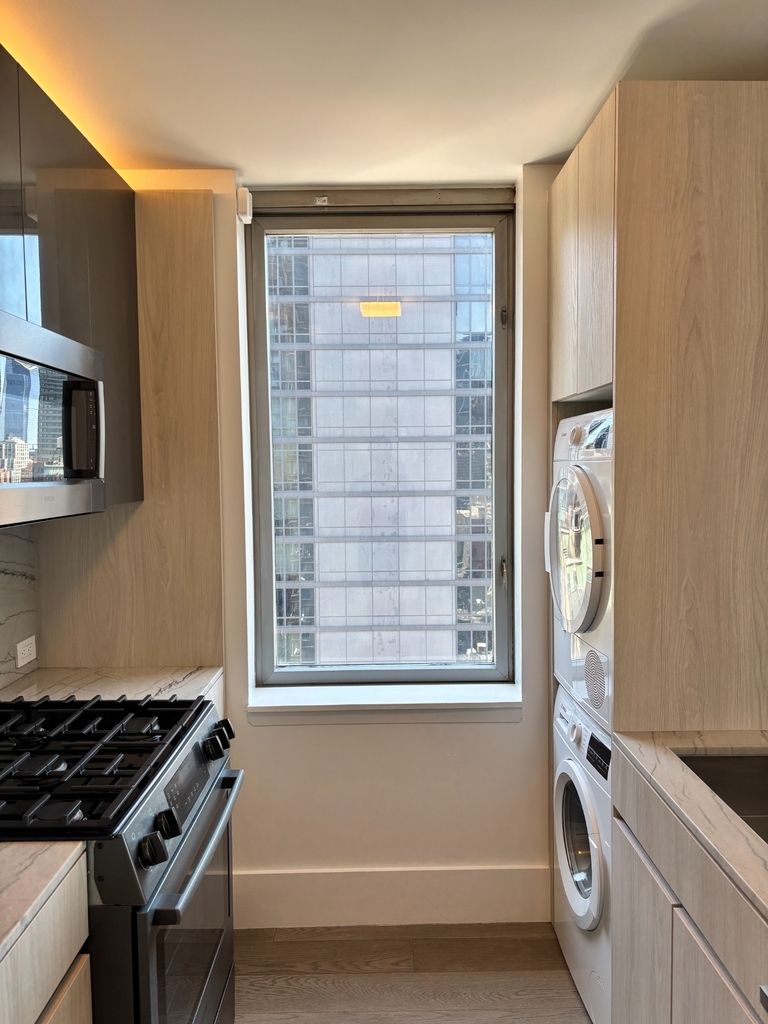  West 47th Street - Photo 5