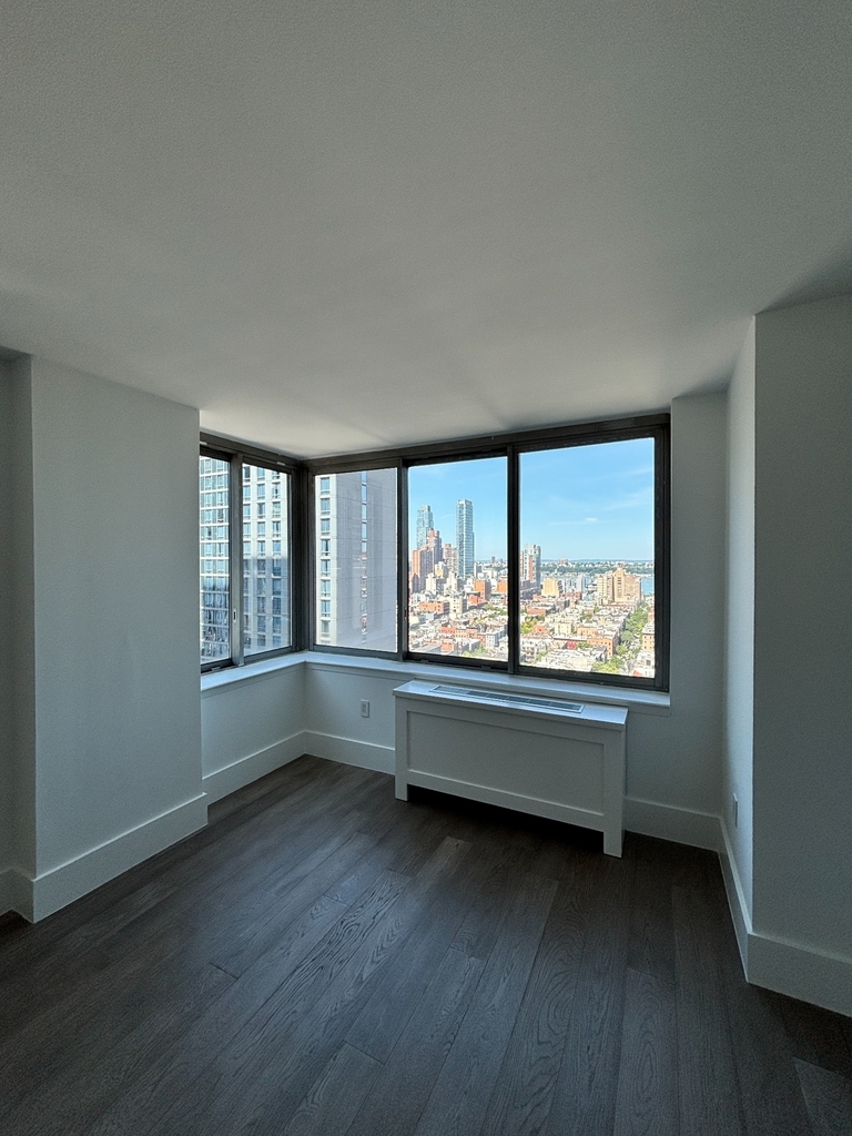  West 47th Street - Photo 2