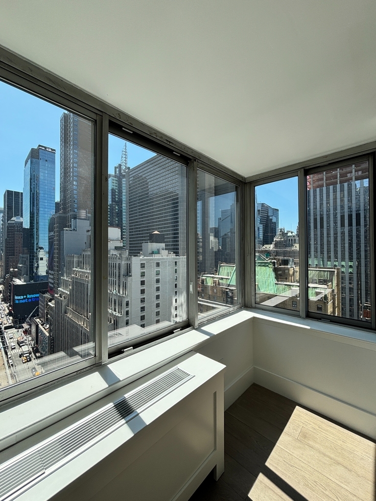  west 47th street  - Photo 8