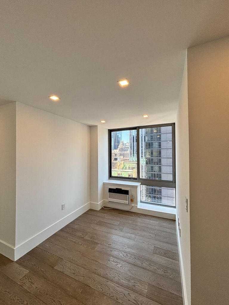  west 47th street  - Photo 5