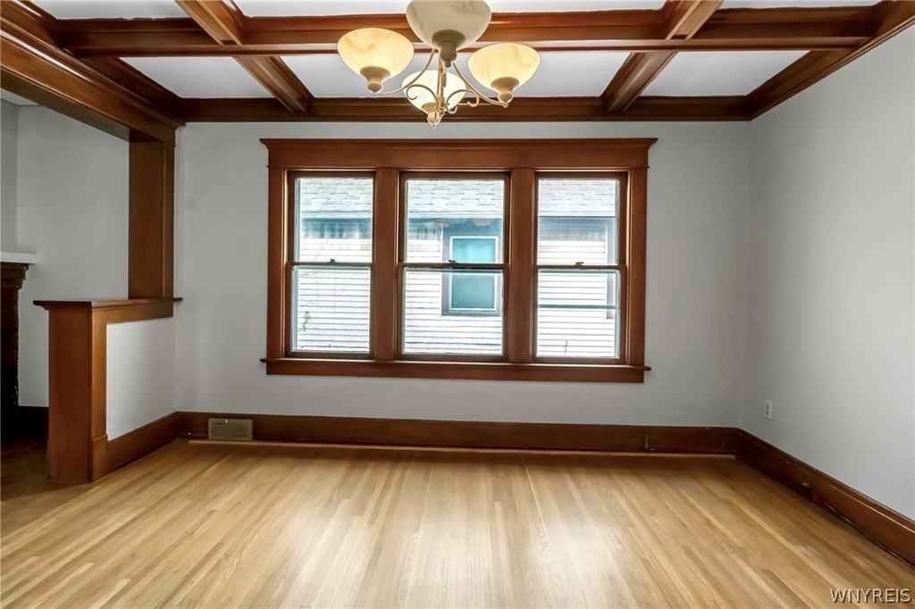 2514 Delaware Avenue - Photo 10