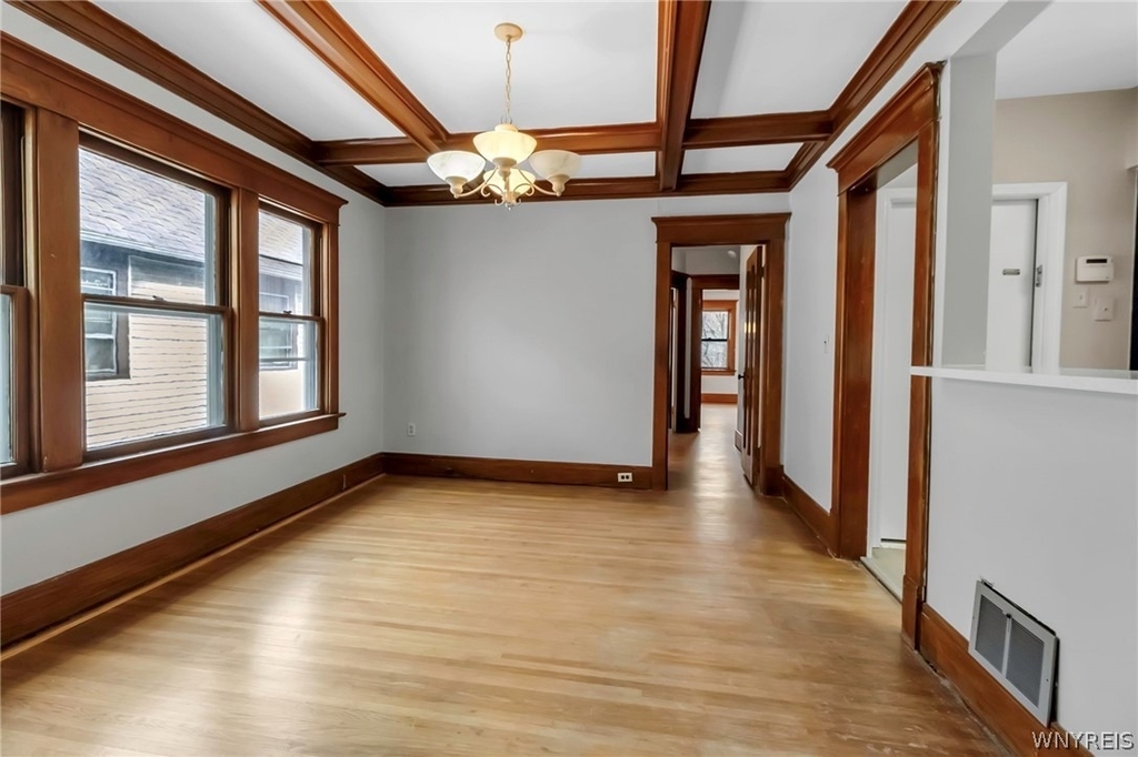 2514 Delaware Avenue - Photo 12