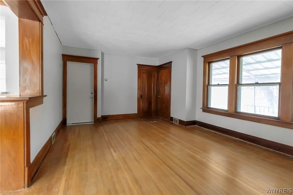 2514 Delaware Avenue - Photo 16