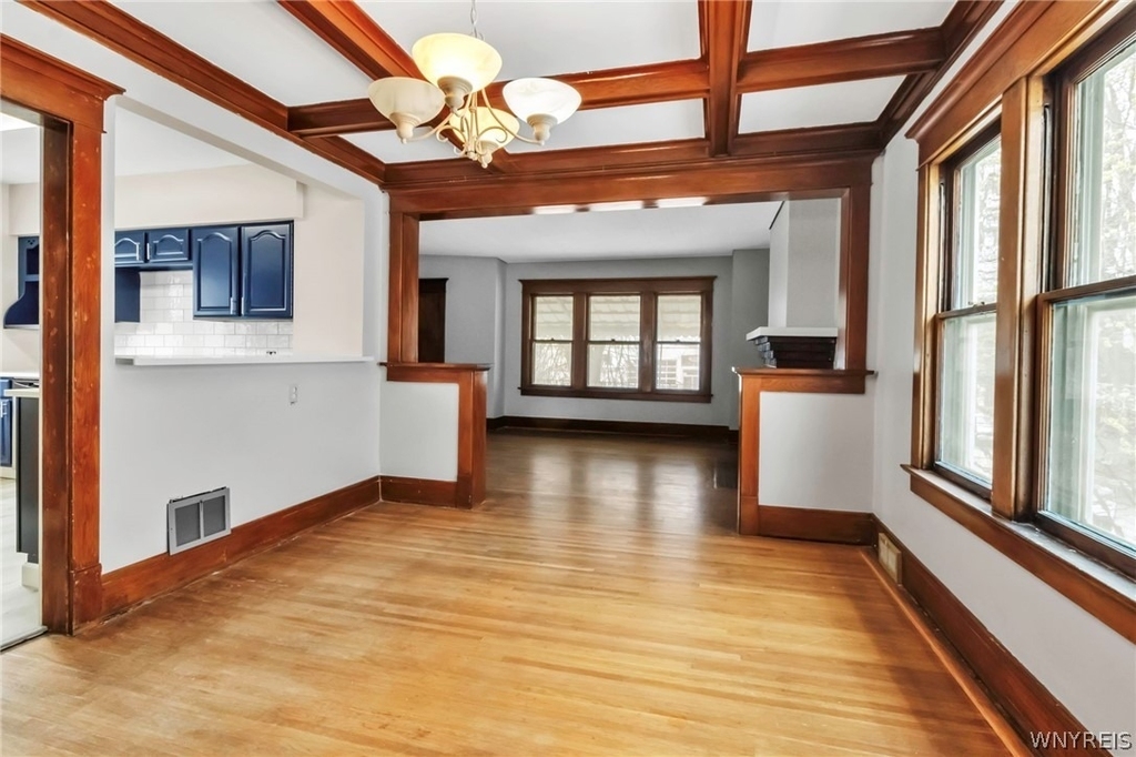 2514 Delaware Avenue - Photo 14