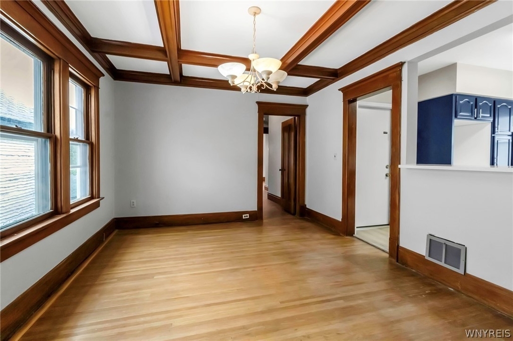 2514 Delaware Avenue - Photo 11