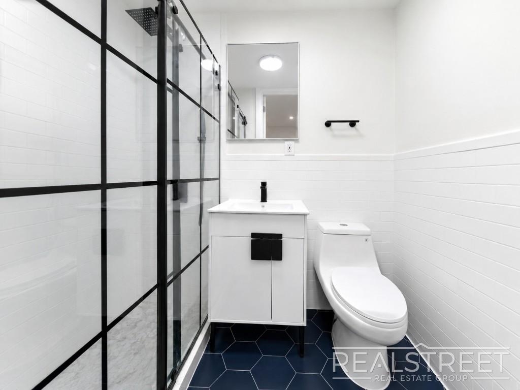 445 Classon Ave - Photo 4