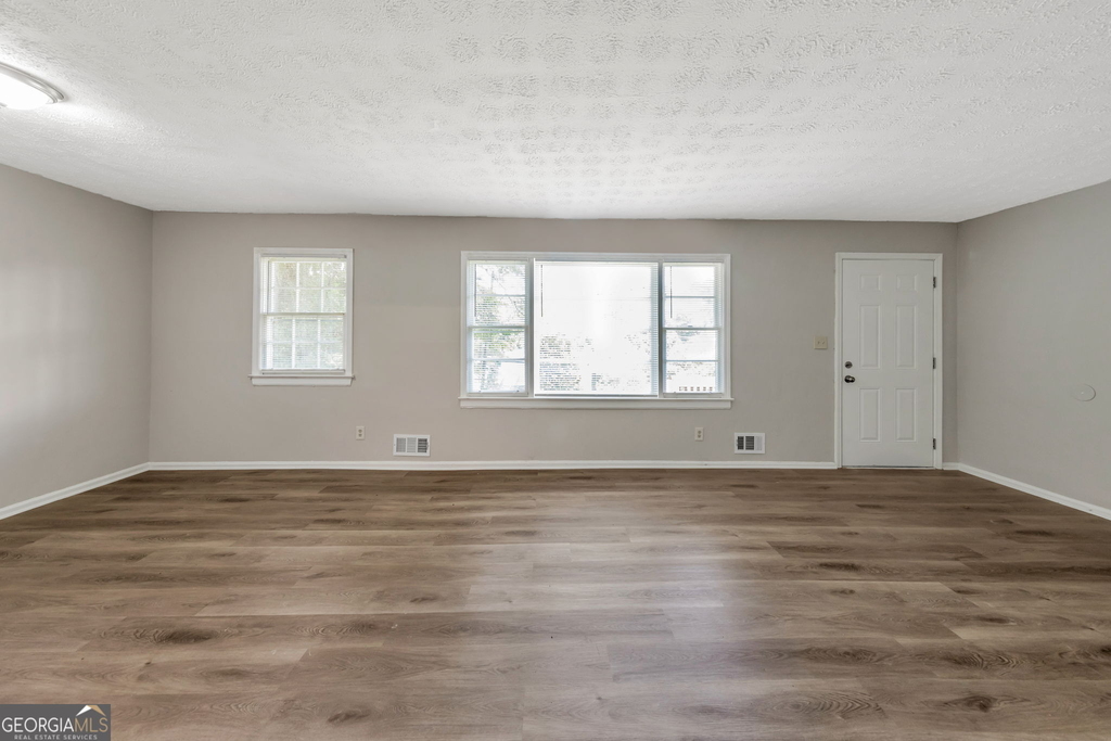 118 Victor Circle Nw - Photo 1