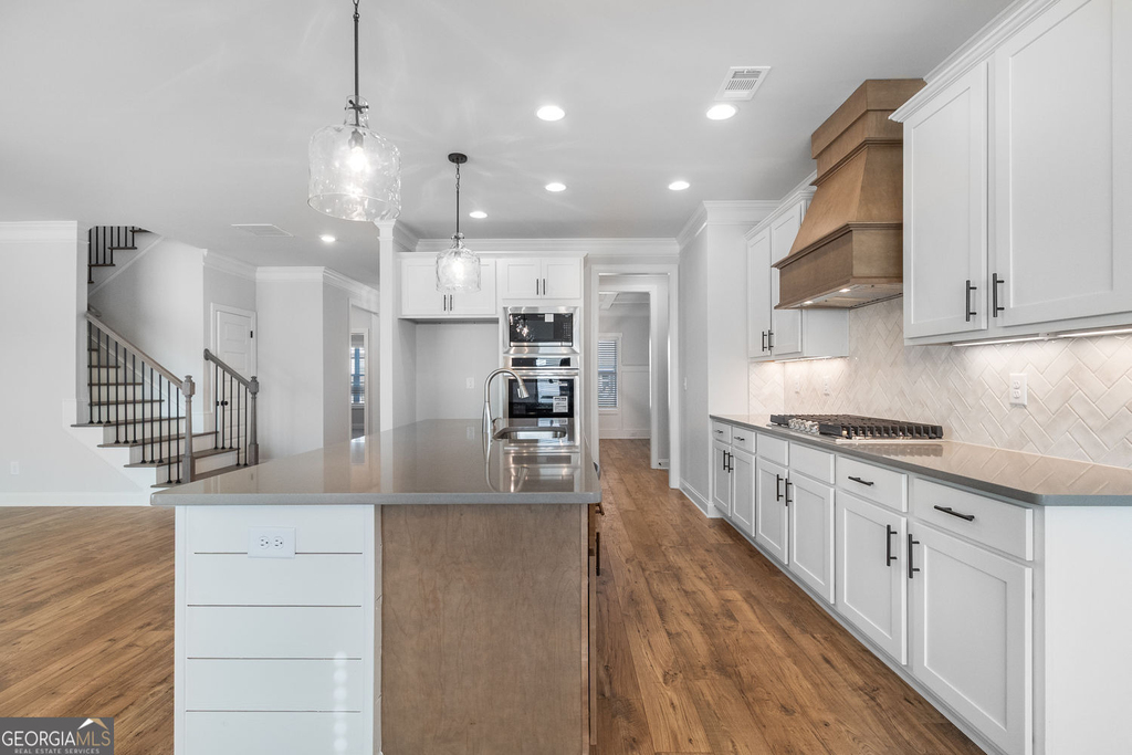 448 Banff Drive - Photo 7