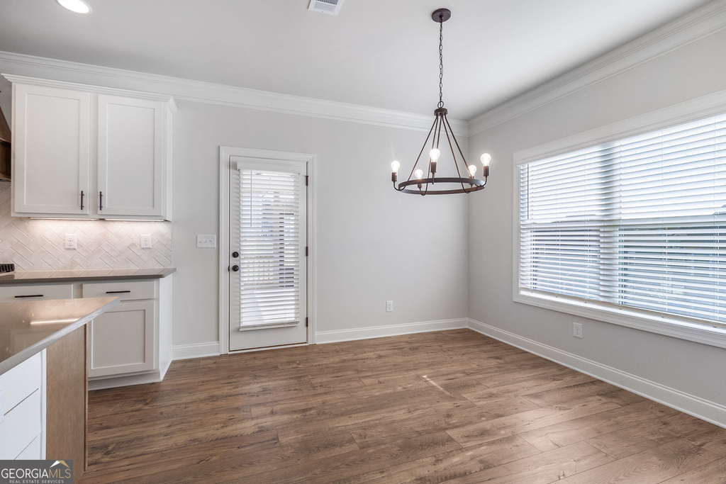 448 Banff Drive - Photo 6