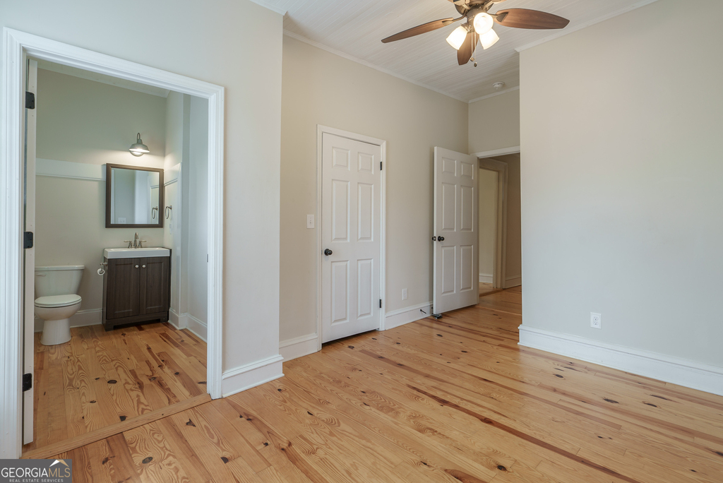 696 North Avenue - Photo 22