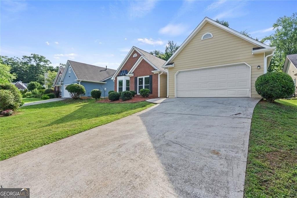 4680 Sterling Oaks Court - Photo 0