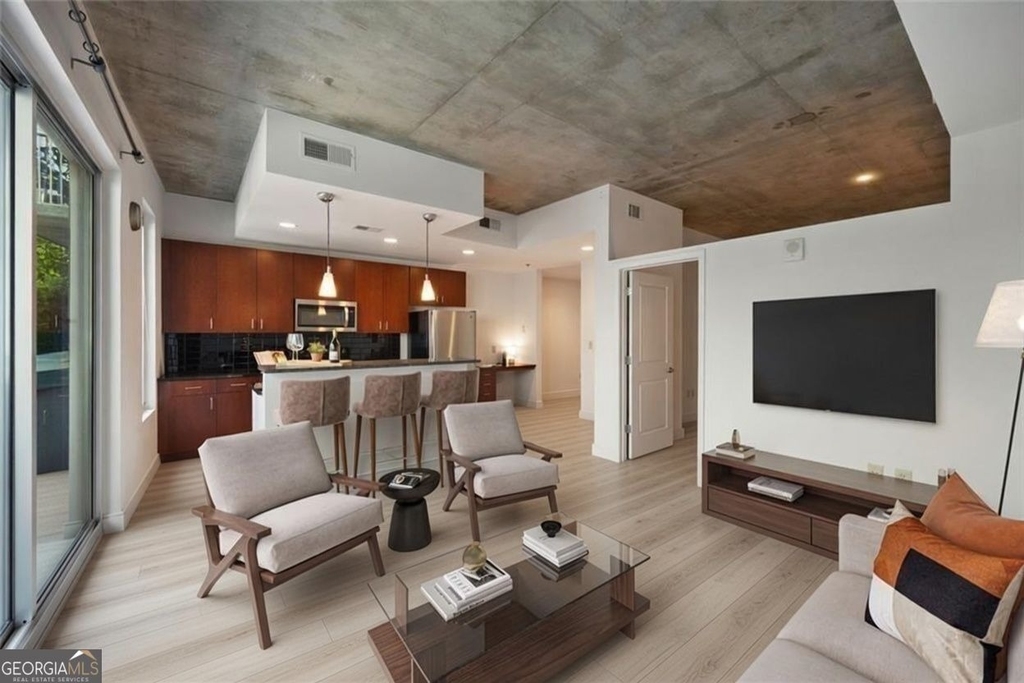 44 Peachtree Place Nw - Photo 2