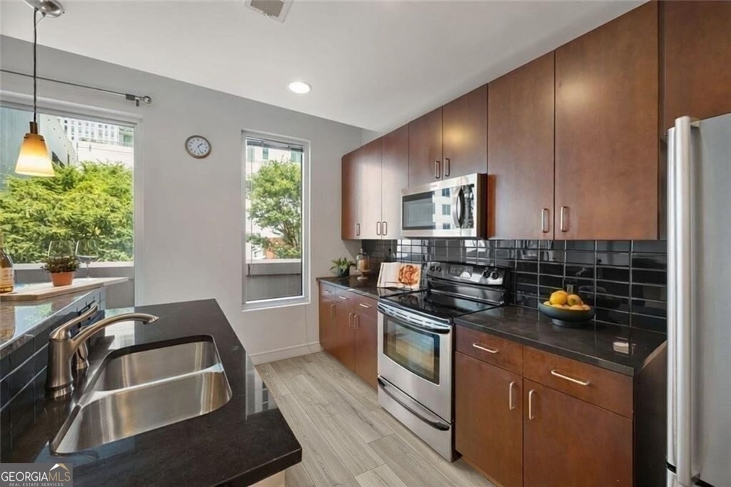 44 Peachtree Place Nw - Photo 4
