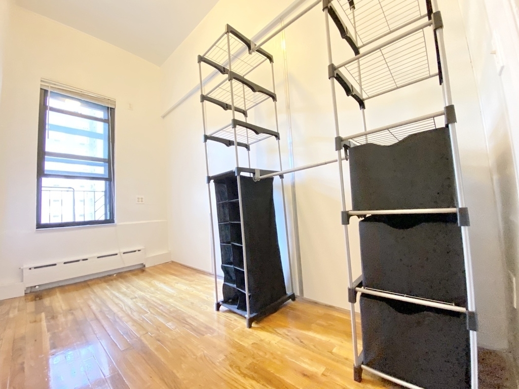 1372 York Avenue - Photo 0