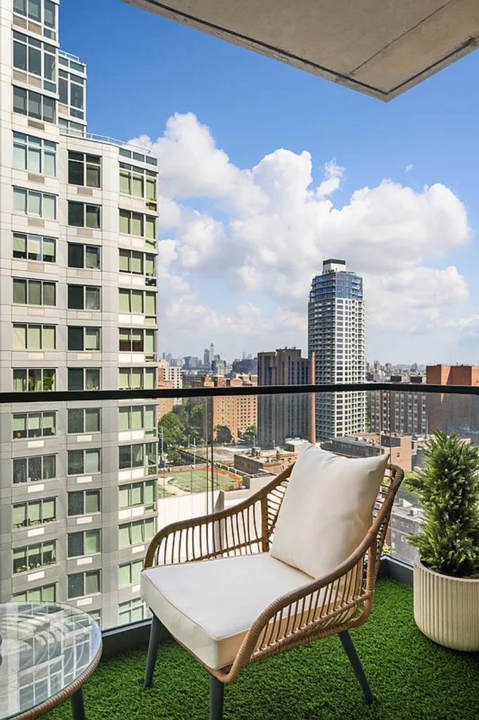 20 Rockwell Place - Photo 3