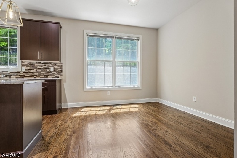 36 Bloomfield Ave - Photo 8