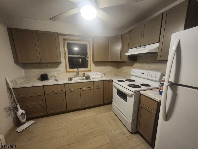 20 Adams St - Photo 6