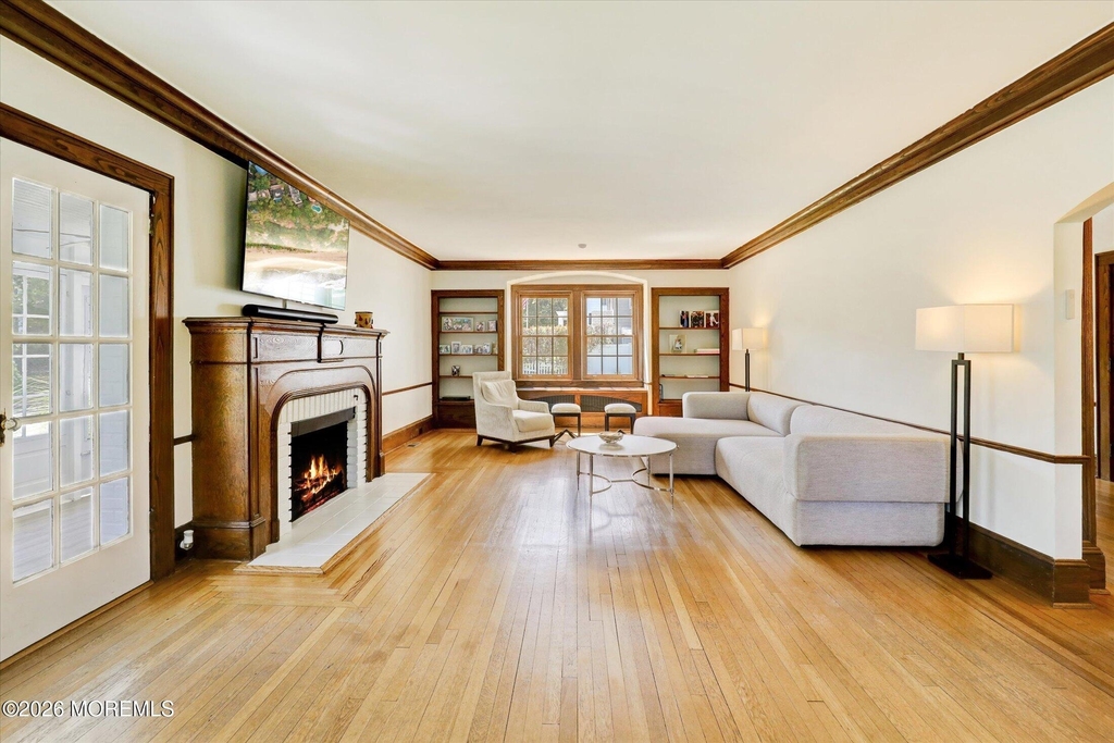 570 N Edgemere Drive - Photo 7