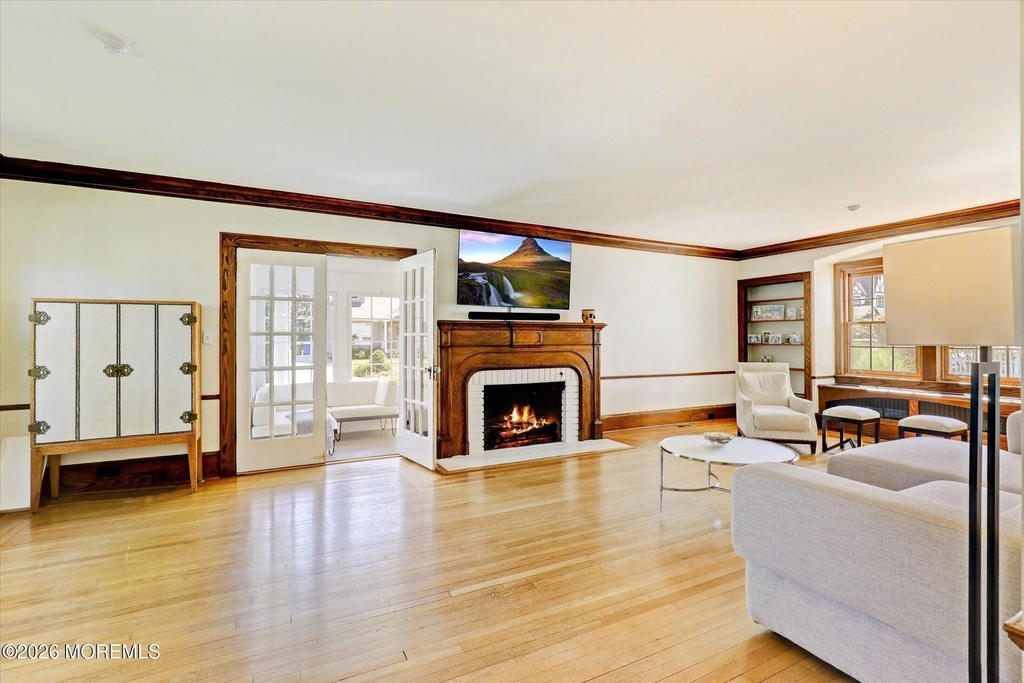 570 N Edgemere Drive - Photo 8