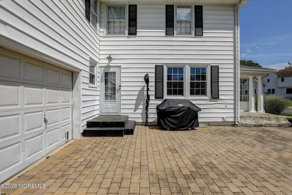 570 N Edgemere Drive - Photo 38