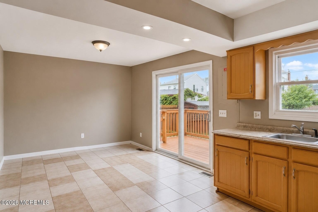 610a N Victoria Avenue - Photo 3