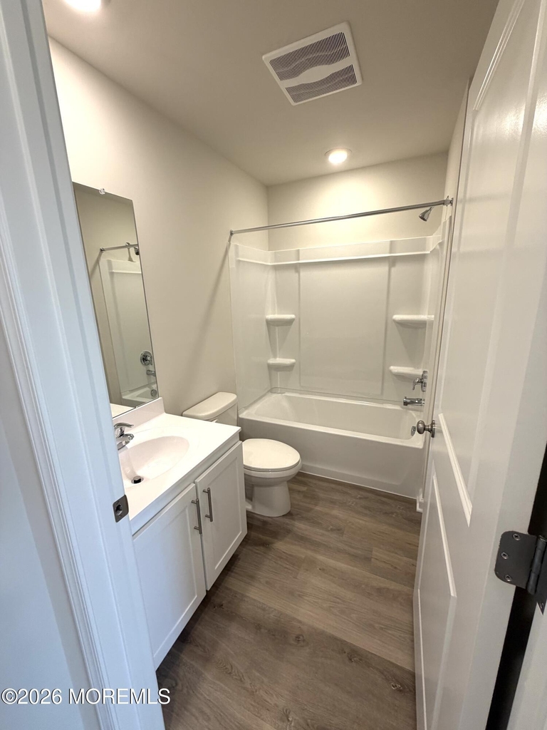 128 Essex Drive - Photo 13