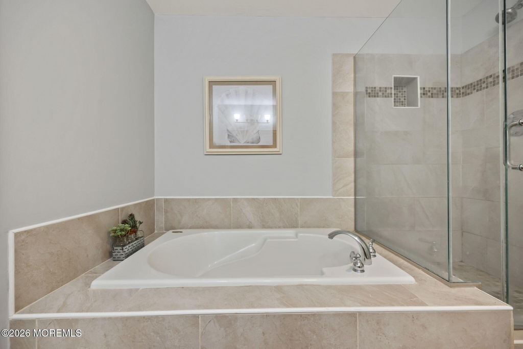 62 Dover Court - Photo 15