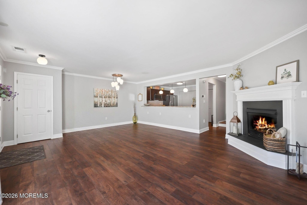 62 Dover Court - Photo 4