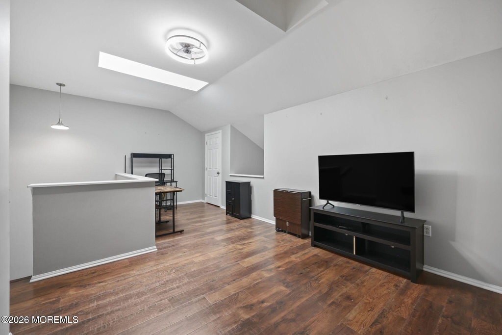 62 Dover Court - Photo 18