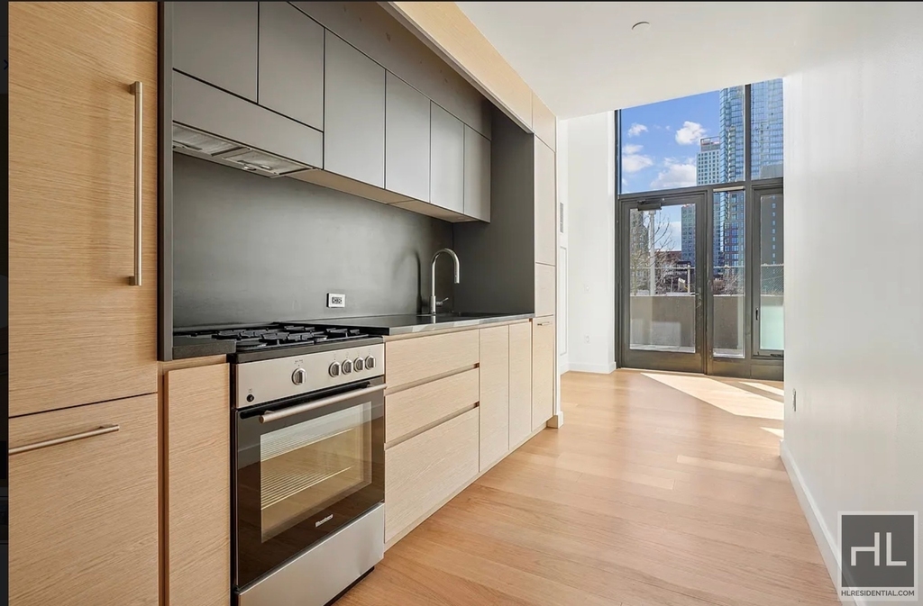 Eagle Street - Photo 1