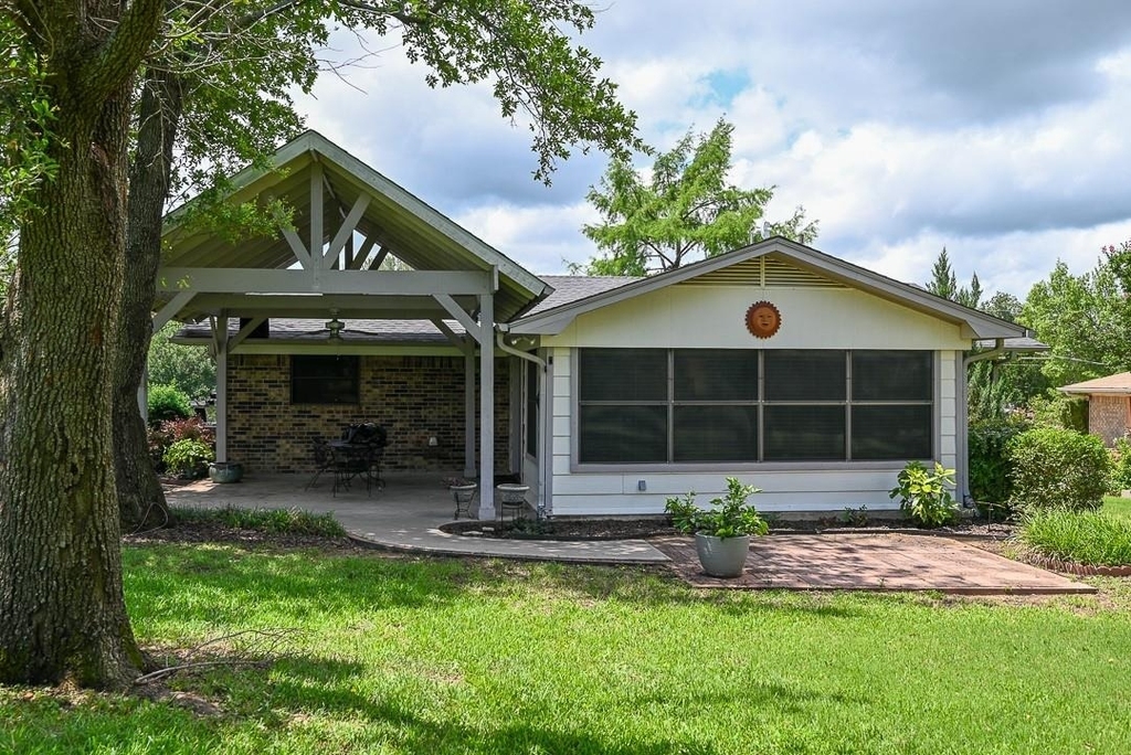 412 Half Moon Way - Photo 3