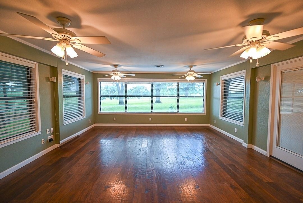412 Half Moon Way - Photo 11