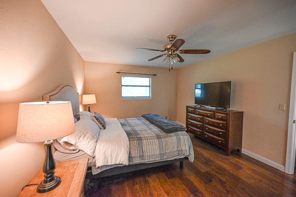 412 Half Moon Way - Photo 12