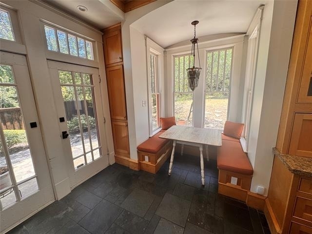 412 E 6th Street - Photo 17