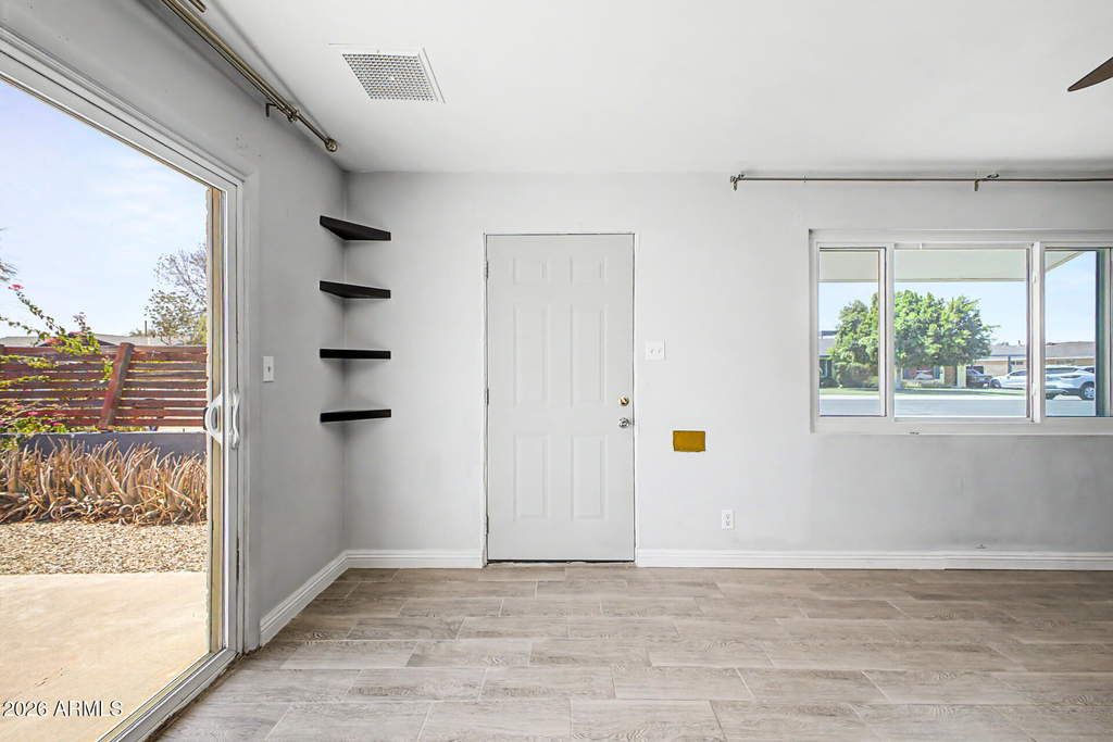 508 W 18th Street - Photo 8