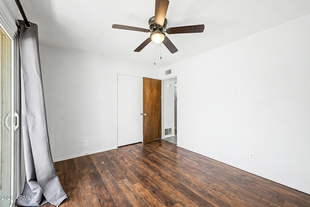 508 W 18th Street - Photo 18