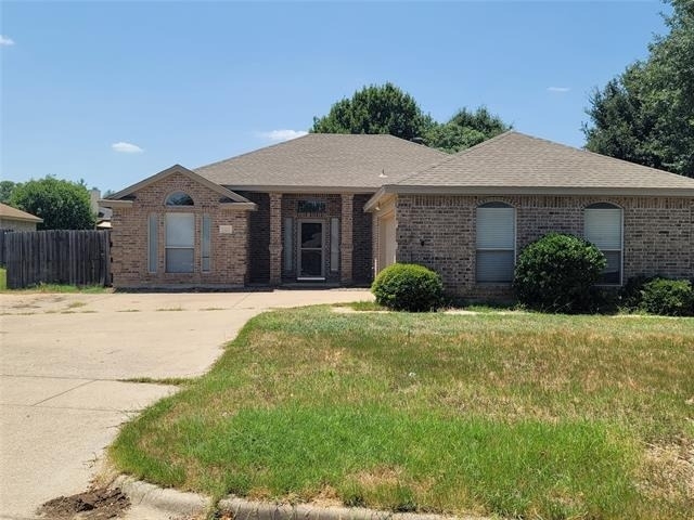 205 Willow Creek Drive - Photo 1