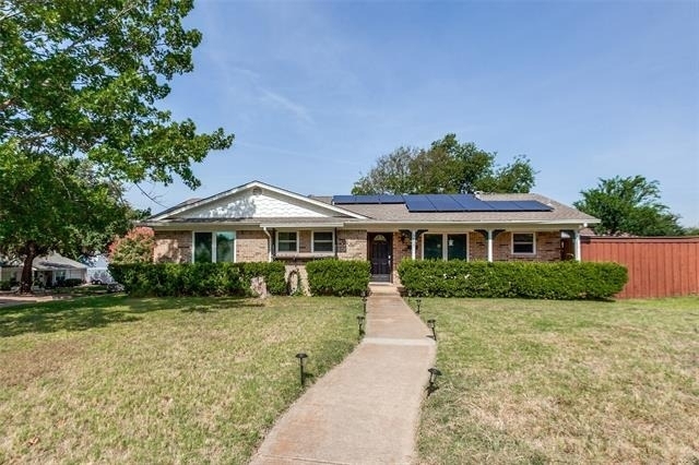 3417 Kenwood Circle - Photo 0
