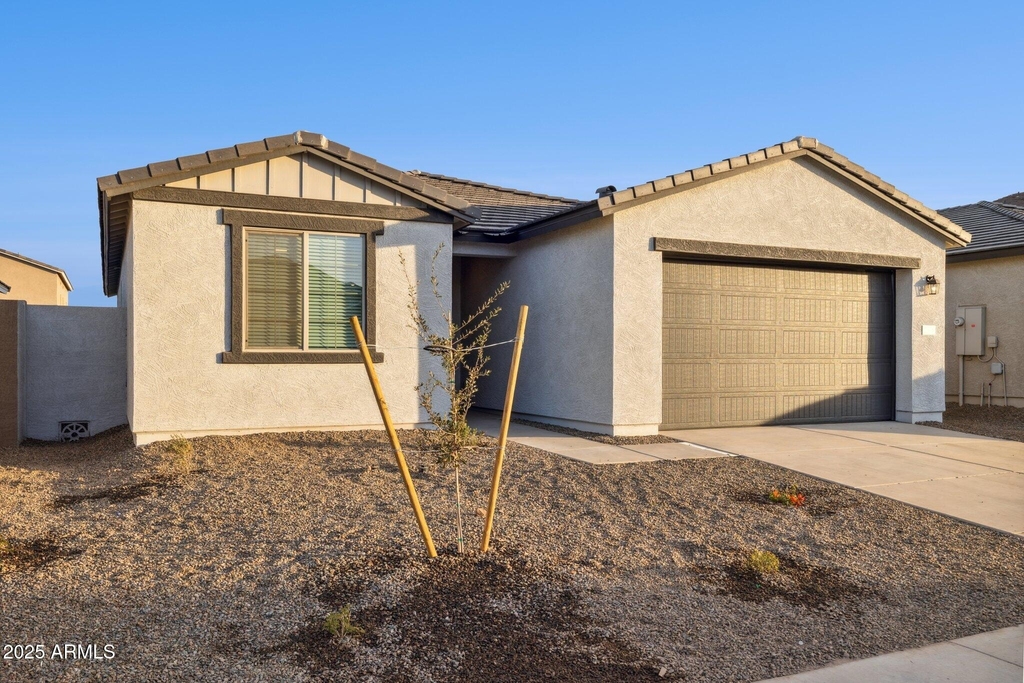 2370 E Wagon Wheel Lane - Photo 1