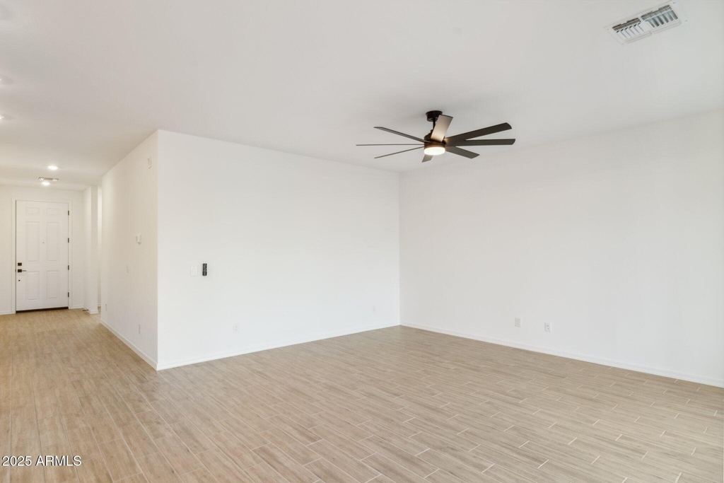 2370 E Wagon Wheel Lane - Photo 4