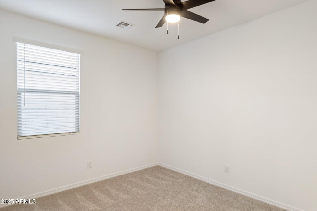 2370 E Wagon Wheel Lane - Photo 17