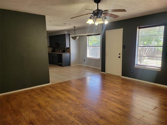 1411 Clearfield Drive - Photo 3