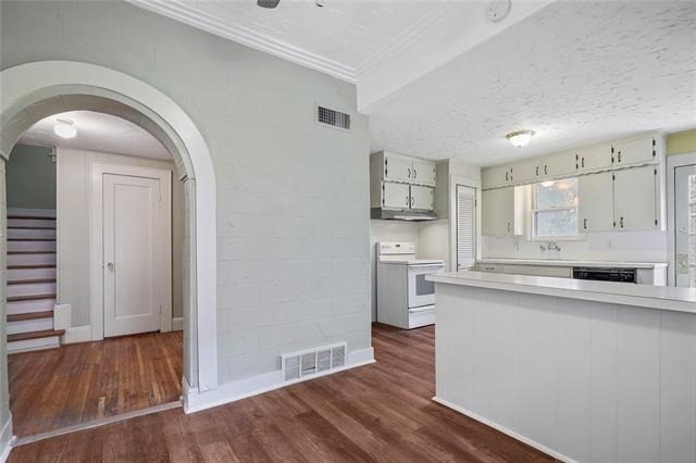 2625 S University Drive - Photo 4