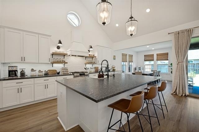 724 Danbury Street - Photo 4